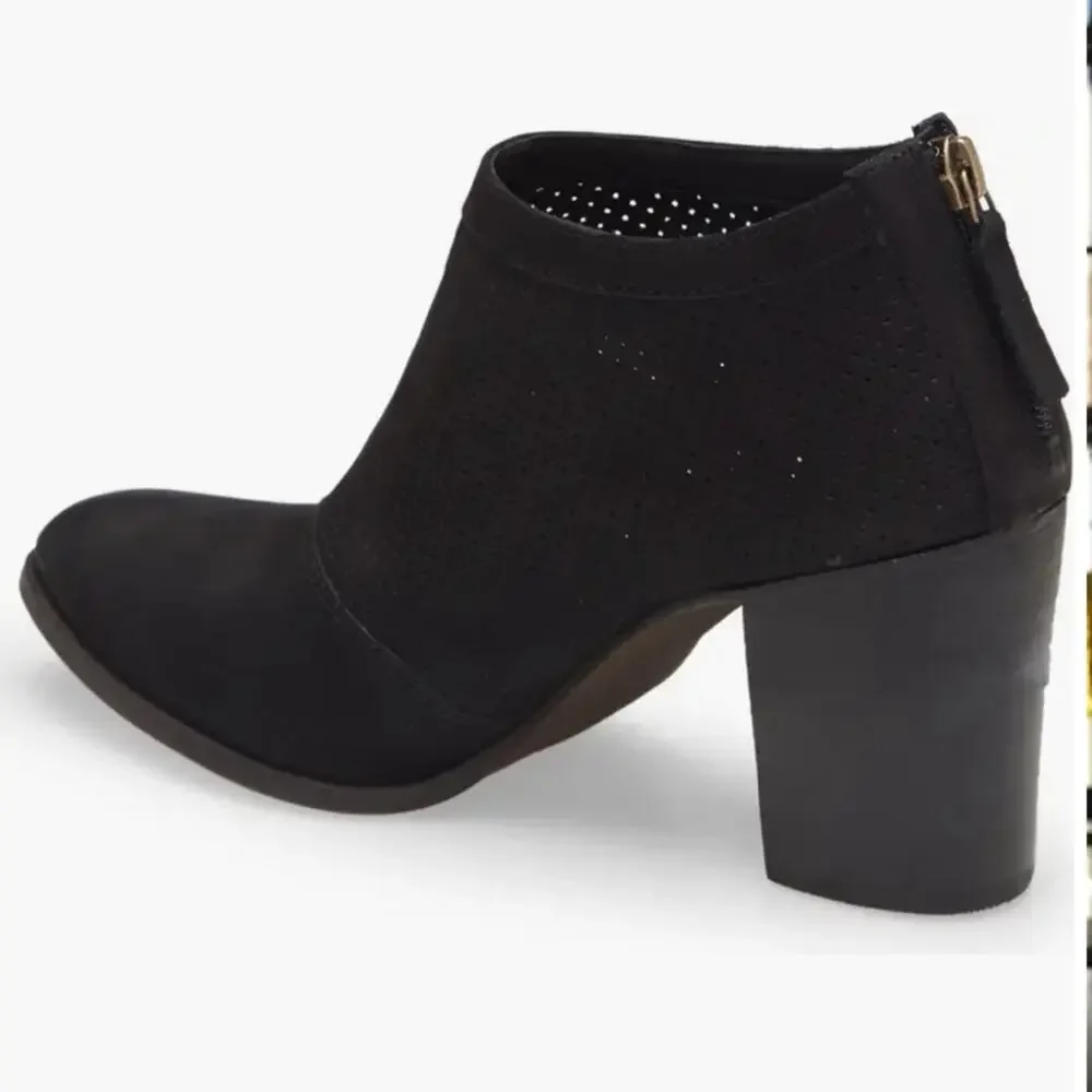 CHOCOLAT BLU Black Suede Ankle Boots‎ Bootie back zipper 36 6 Nubuck Leather NEW